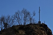 17 Cima del Monte Corno-Crus di Coregn (1030 m)
